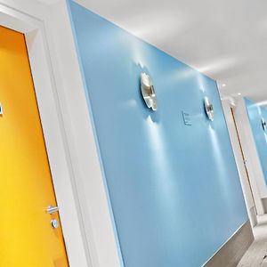 Familien-Zimmer mit Kingsize-Bett